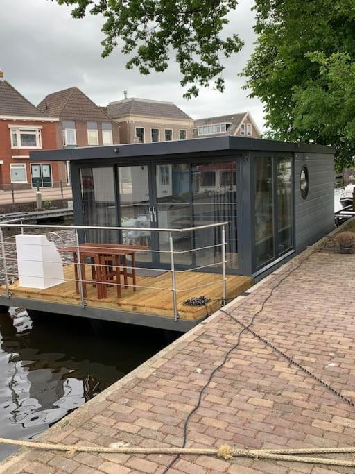 Unique New Houseboat Moored 4 Daire Zwartsluis Dış mekan fotoğraf